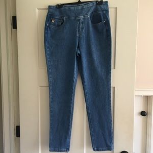 Belle by Kin Gravel Jeans